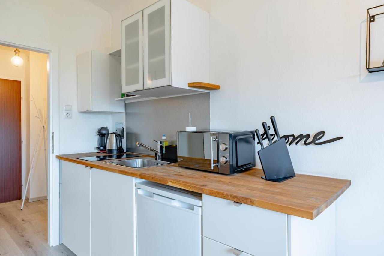 New With A View - Modern Studio Wina Bagian luar foto